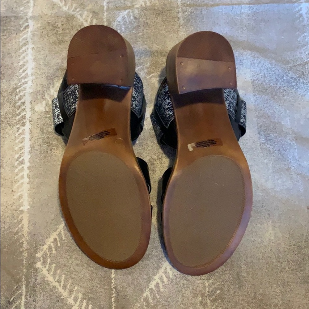 Heels - Picture 6 of 6